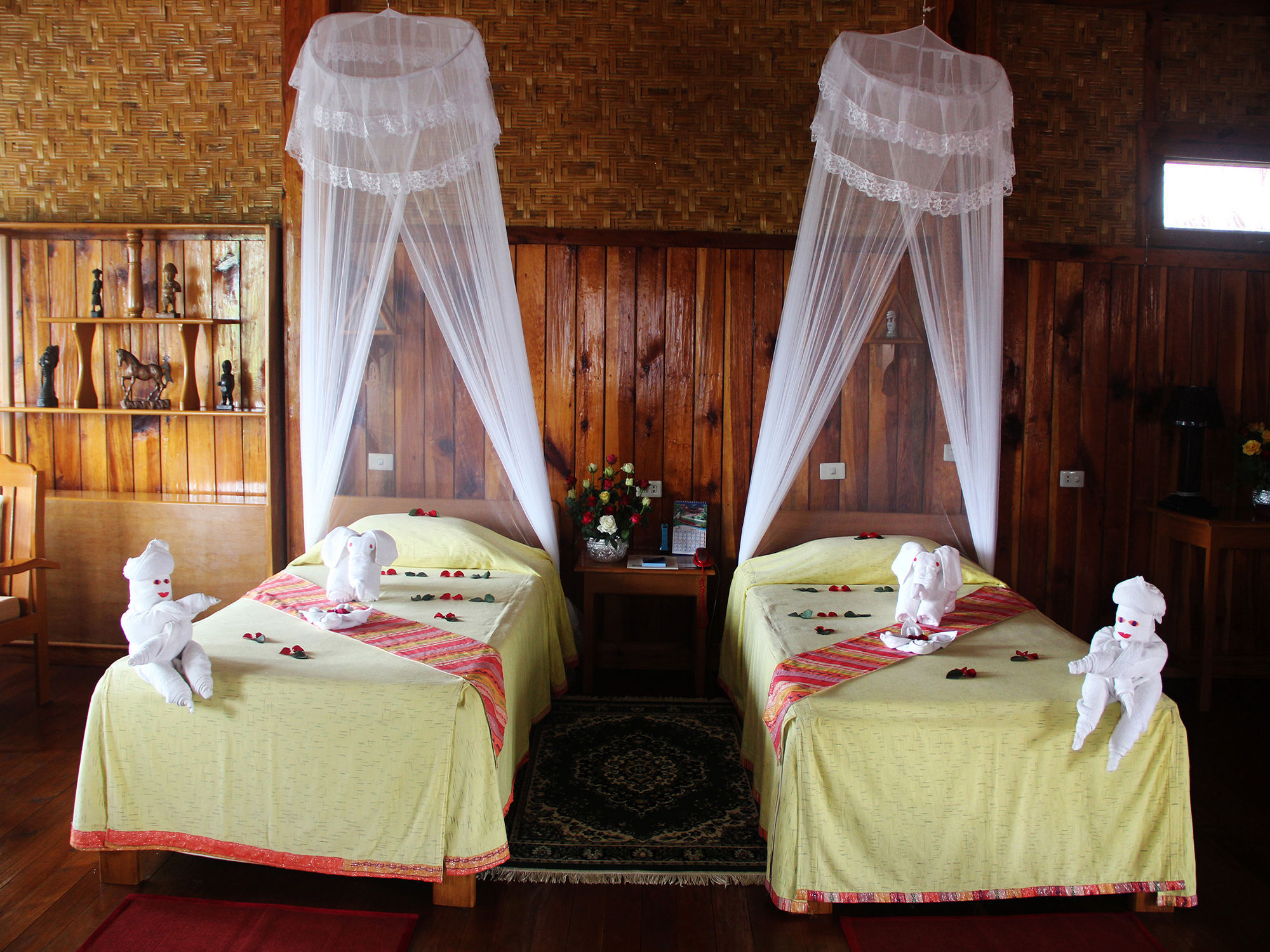 Sanctum Inle Resort Inle Lake Ngoại thất bức ảnh