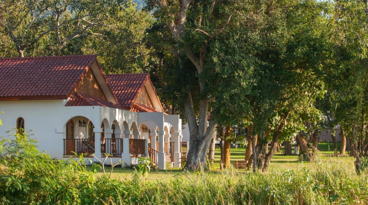 Sanctum Inle Resort Inle Lake Ngoại thất bức ảnh